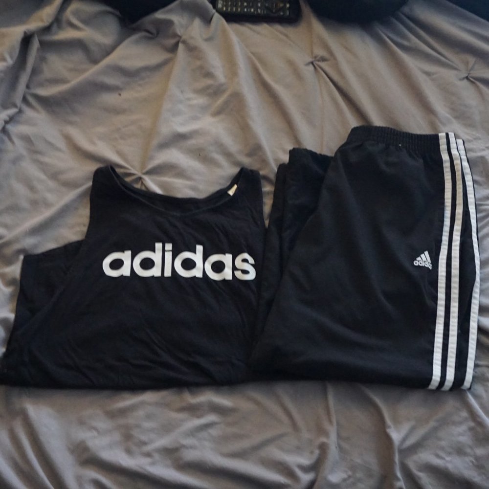 Work out Adidas Top and Capri M Medium Women's
